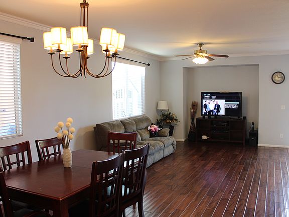 2nd image of 110 Penhow Cir