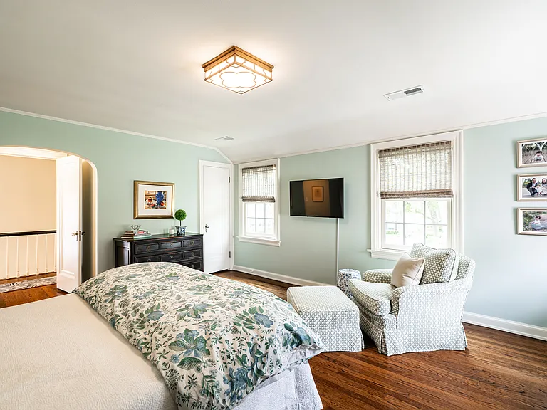 6014 N Kent Ave — Photo 24