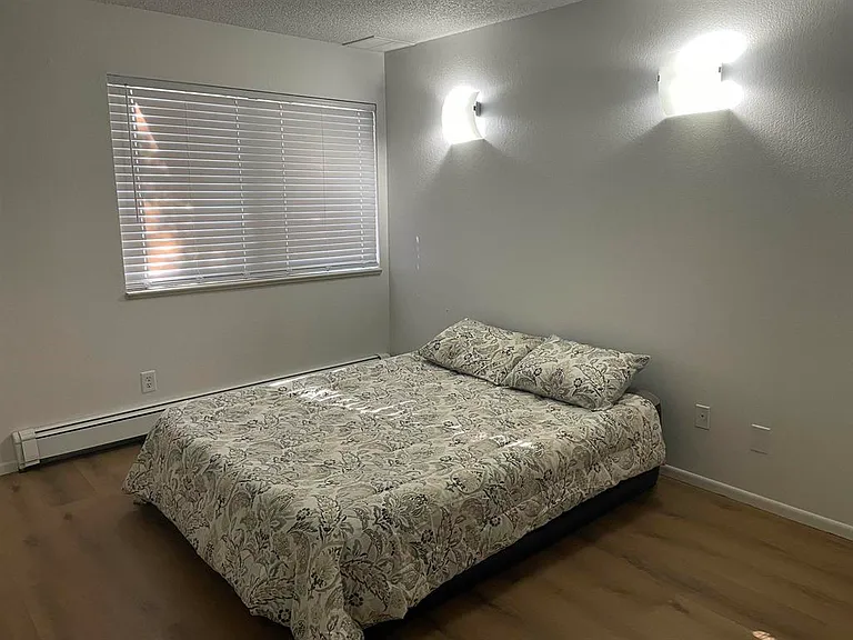 961 Lakeside Dr #111 — Photo 4