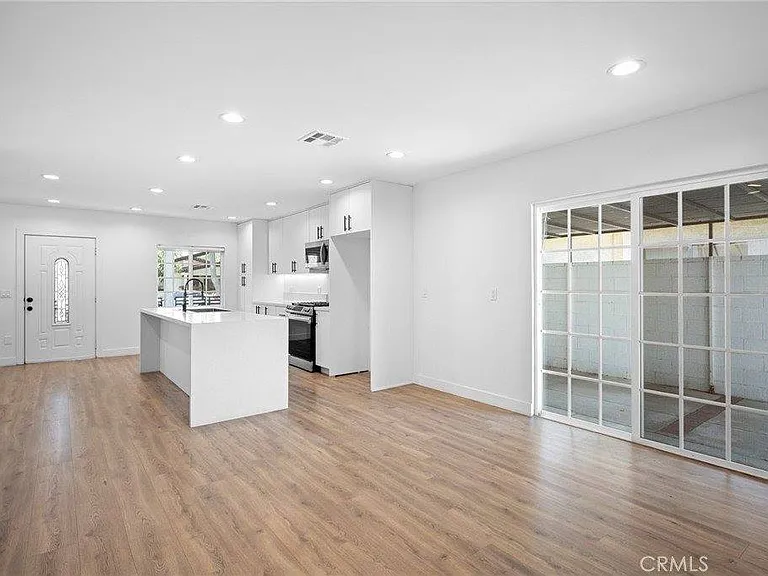 1010 Mariposa St — Photo 11
