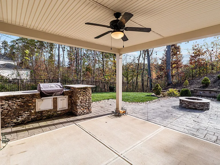 18314 Doves Crest Rd — Photo 44