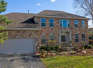 6261 Falcon Chase Dr, Westerville, OH 43082