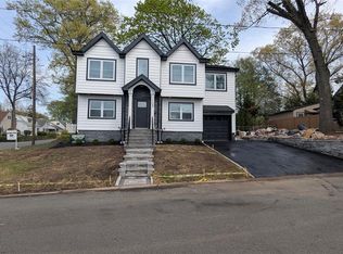 103 Highwood Dr, Dumont, NJ 07628