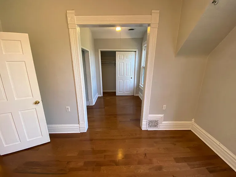 220 W 2nd Ave #2 — Photo 14