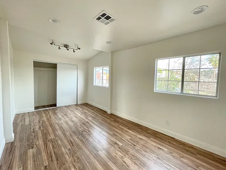 6512 Aldama St — Photo 10