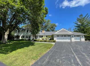 310 Sunset Ct, Northbrook, IL 60062