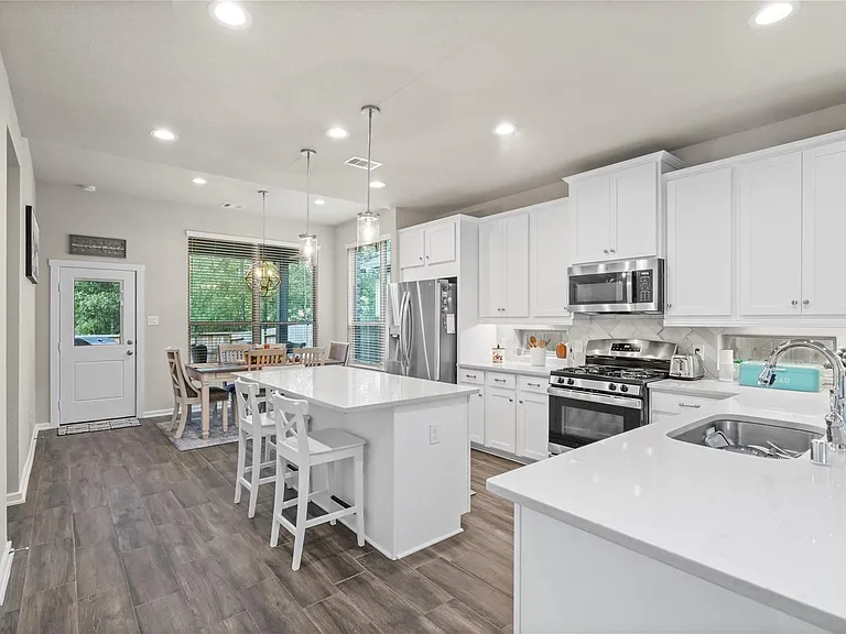 112 Sugar Peak Ct — Photo 14