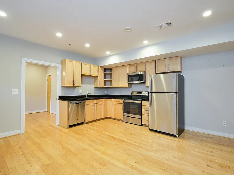 5551 Illinois Ave NW #102 — Photo 2