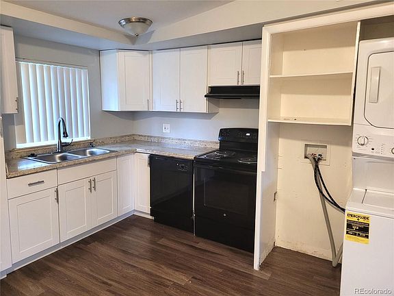 4th image of 2561 Jellison St