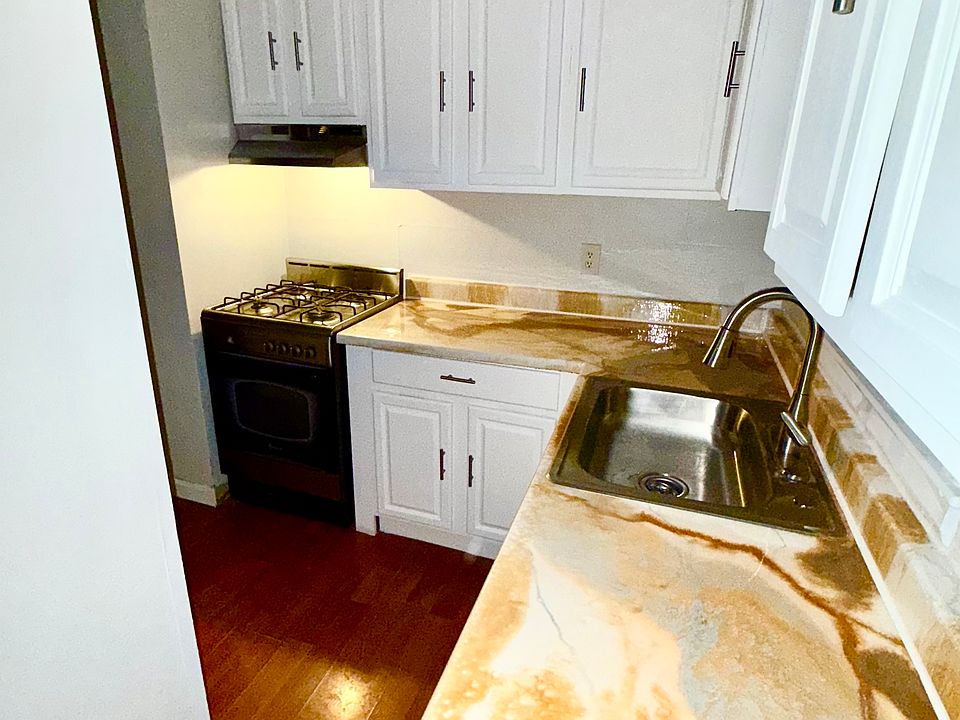 1st image of 339 Douglas Ave APT 1