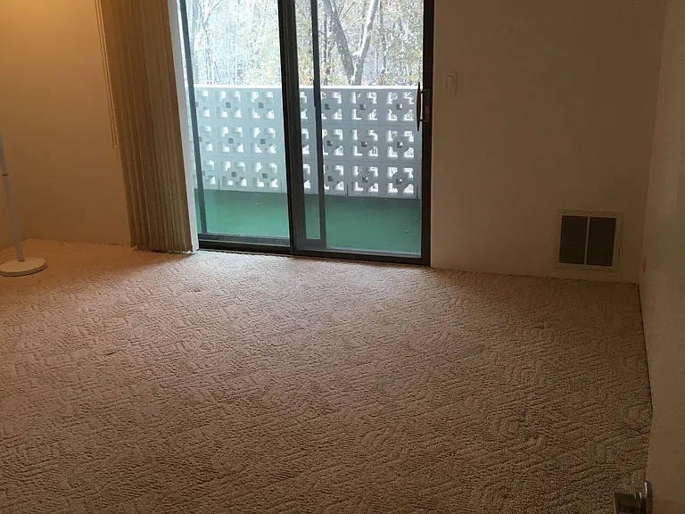 143 Hoffman Ave #403 — Photo 16