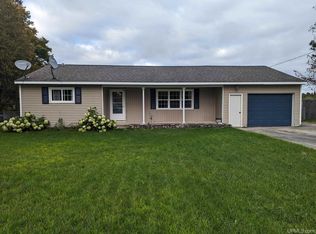 9450 25th Rd, Garden, MI 49835