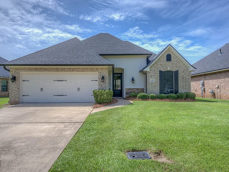 525 Chinquipin Dr — Photo 3