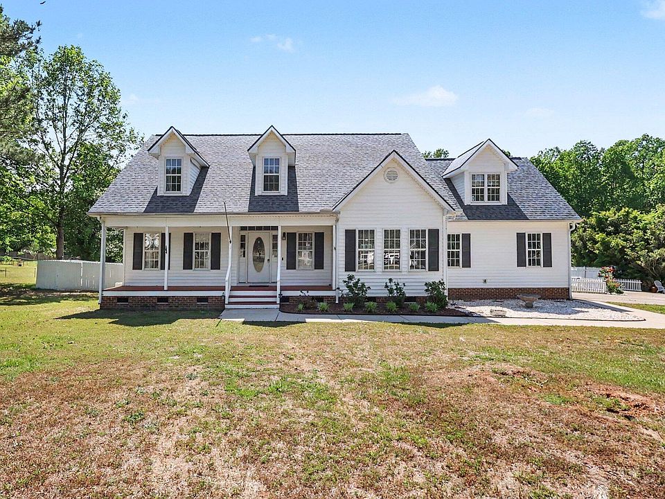 1st image of 171 Churchill Downs Dr