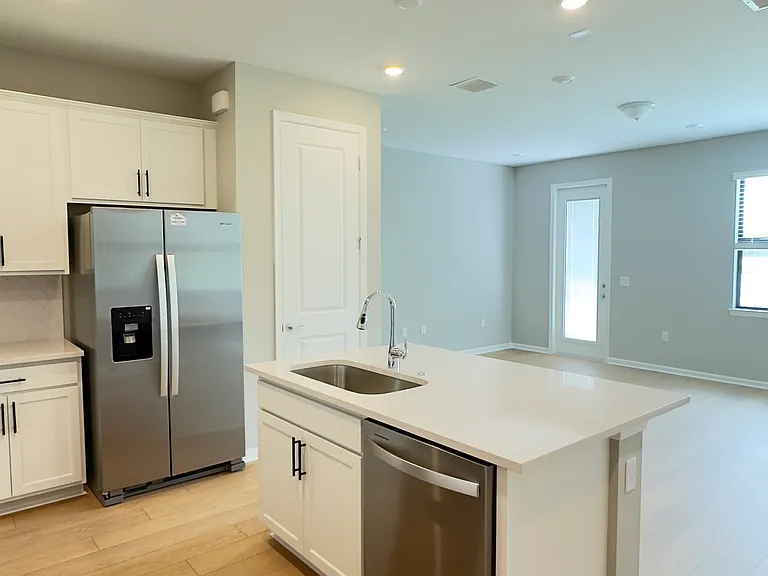 4298 Efendi Dr — Photo 10
