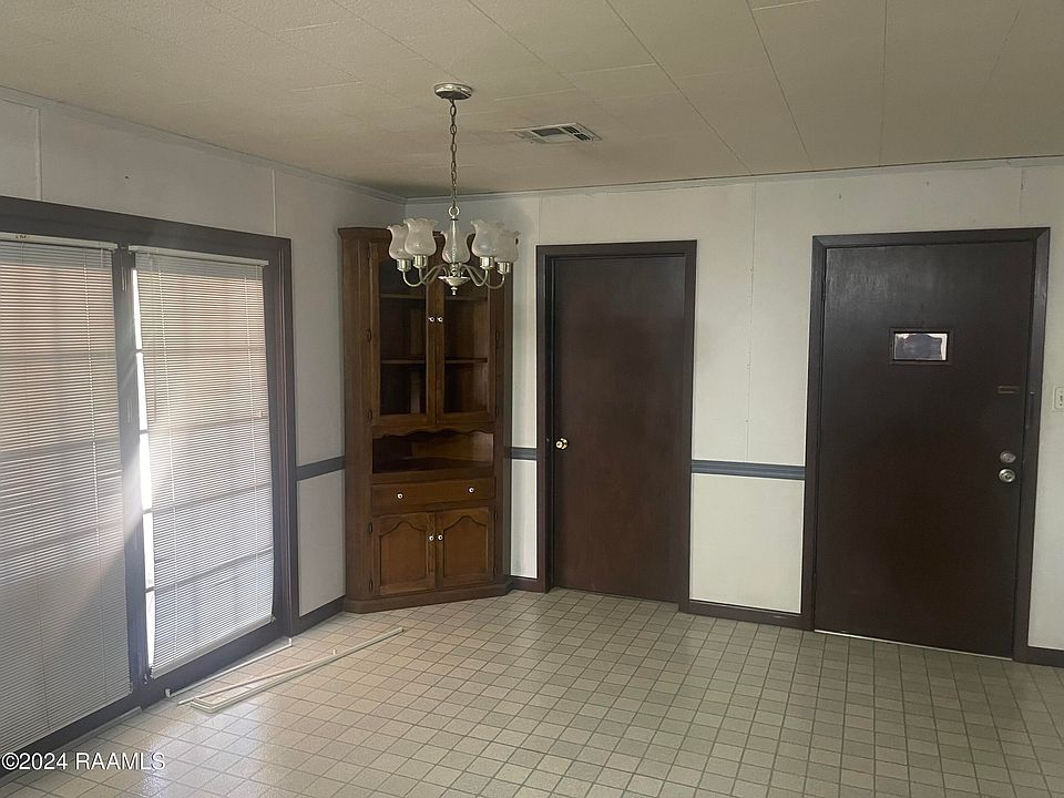 124 N Morein St, Ville Platte, LA 70586 Zillow