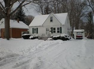 24008 E Oakland Rd, Bay Village, OH 44140