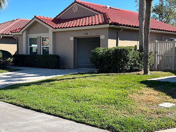 2nd image of 534 Saint Tropez Cir NE