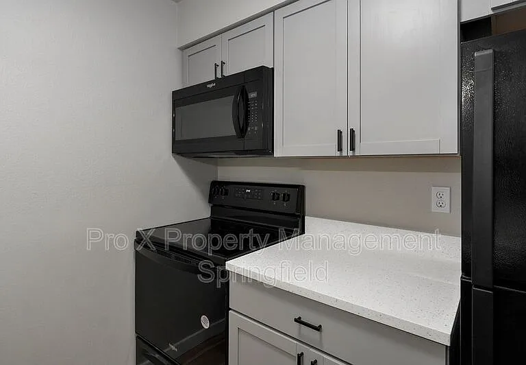 2213 E Macs Ct #4 — Photo 8