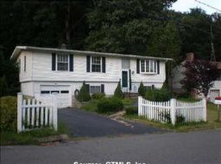 12 Raymond Dr, Meriden, CT 06451