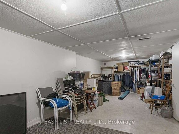 4th image of 41 Churchill Ave