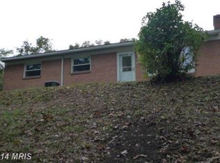 8949 Crystal Falls Dr, Boonsboro, MD 21713