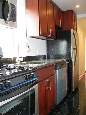 Rented by Tower Brokerage | media 34