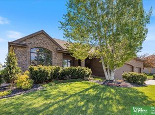 7531 Legacy St, Papillion, NE 68046