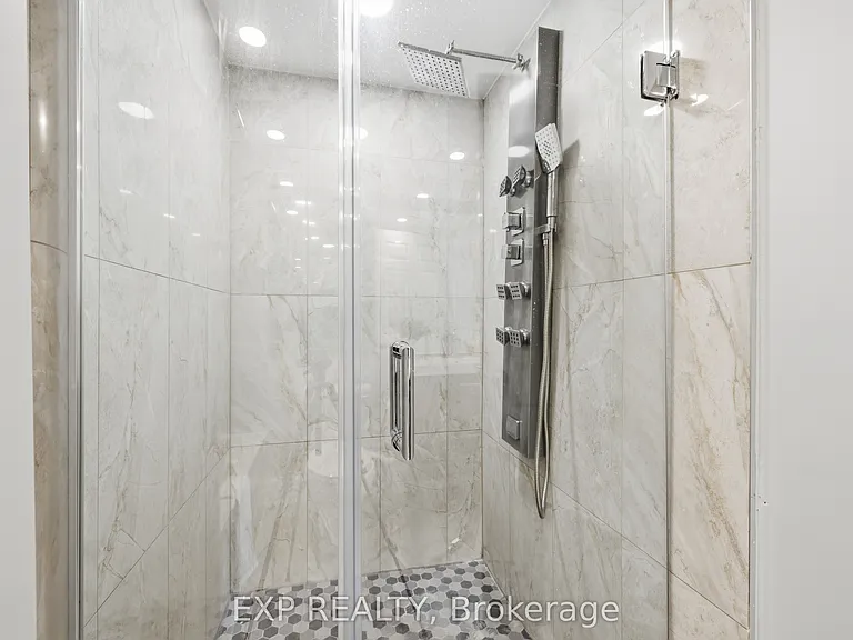 22 Hanover Rd #1710 — Photo 39
