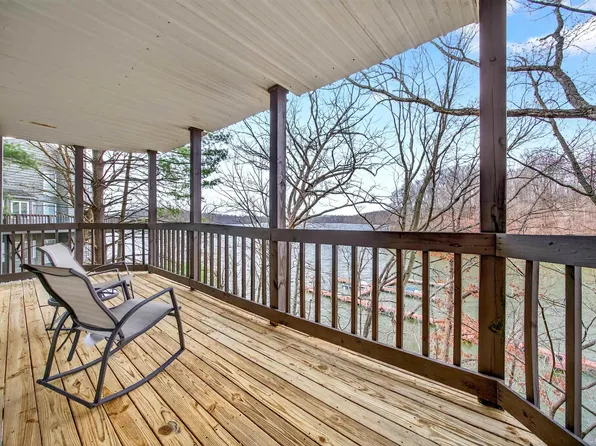 9828 S Harbour Pointe Dr Unit 11, Bloomington, IN 47401