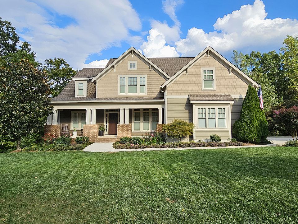 1st image of 843 Dry Branch Ct