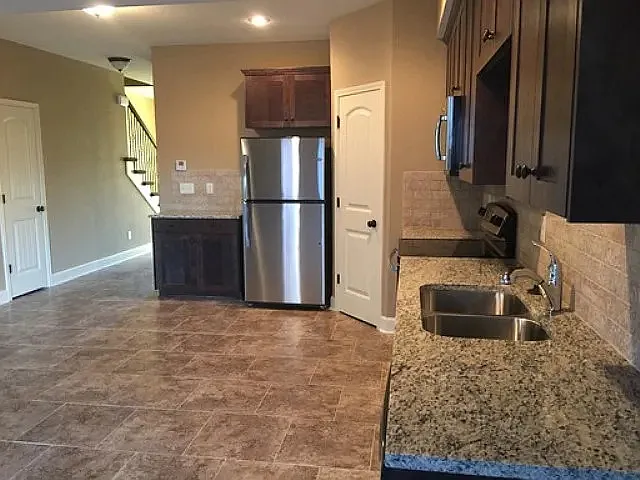 9428 N Lenox Ave — Photo 3