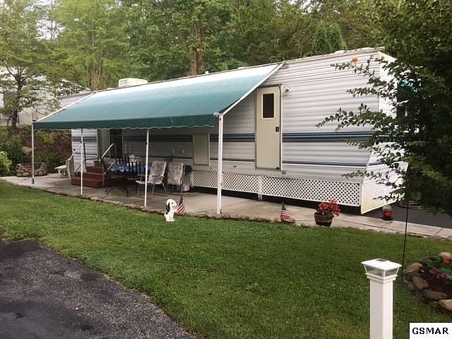 1st image of 4223 E Parkway Unit 291