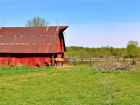 10533 Highway Y, Knob Noster, MO 65336