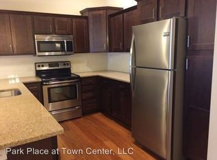 1803 Thornsbrook Dr, Glenmont, NY 12077