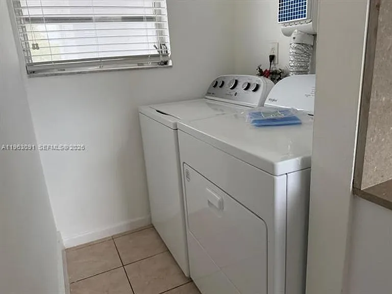 4617 NW 2nd Ter #4619 — Photo 12