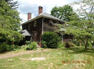 811 Hartford Ave, Johnston, RI 02919