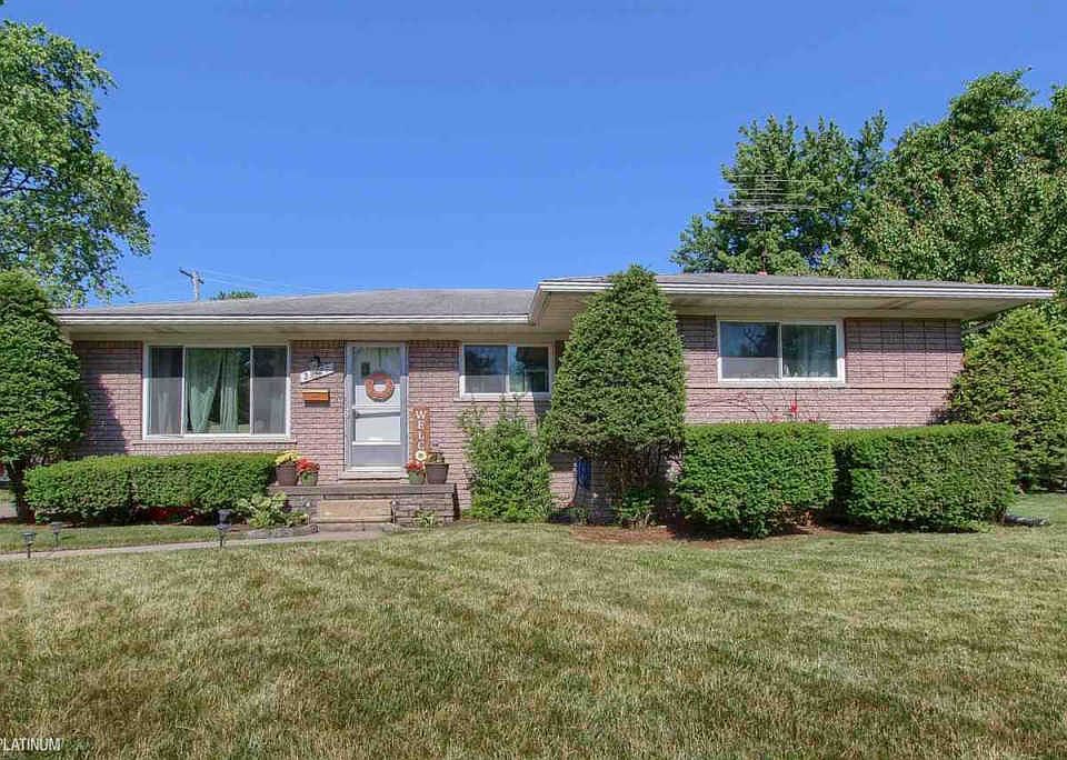 1st image of 23327 Stauber Ave