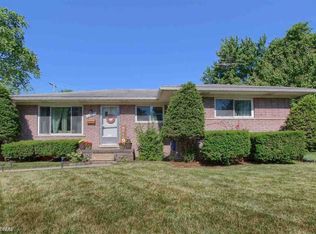 23327 Stauber Ave, Hazel Park, MI 48030
