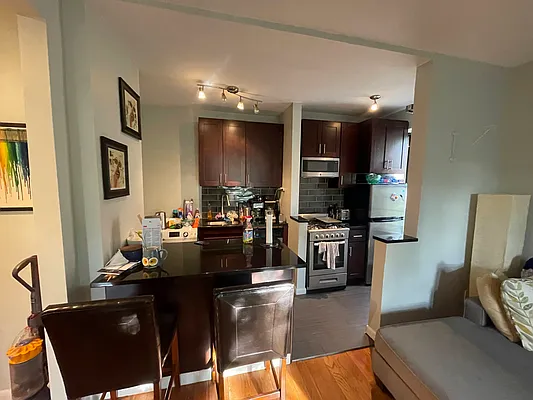 Rented by Heritage Realty LLC | media 2