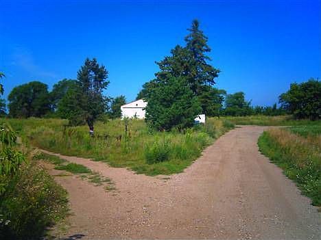 2nd image of 8263 State Highway 25 NE