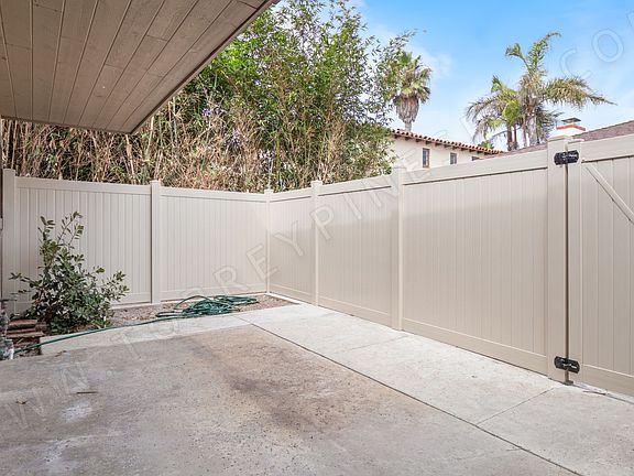 5th image of 305 Westbourne St #0