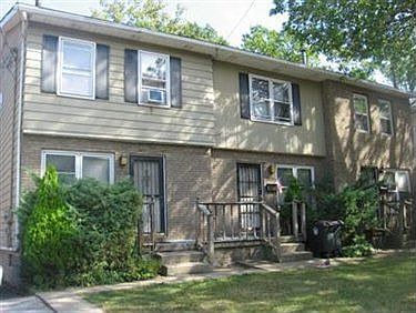 1st image of 1795-1799 Cromwell Dr