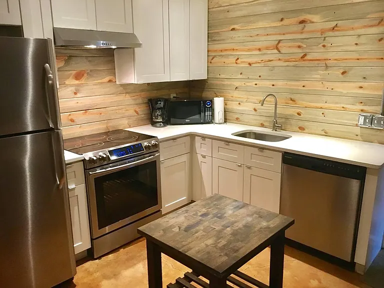 2530 W 23rd Ave #B — Photo 4
