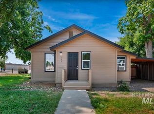 402 SW 4th St, Fruitland, ID 83619