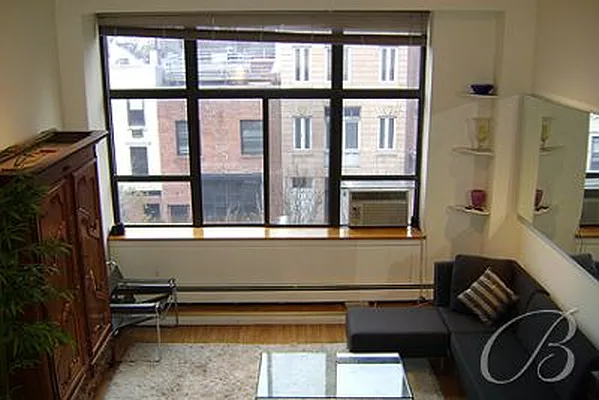 Rented by Bellmarc Realty | media 25