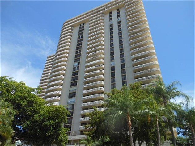 1st image of 19355 Turnberry Way APT 8F