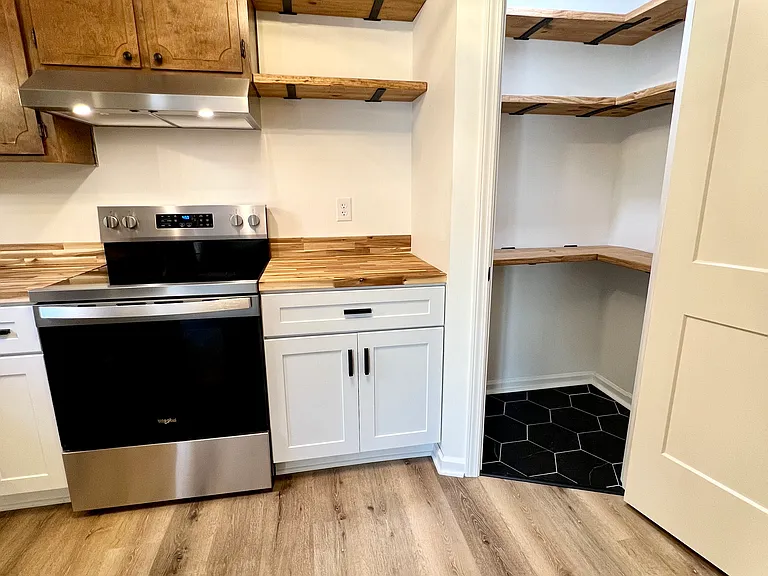 408 E Sheraton Park Rd — Photo 4