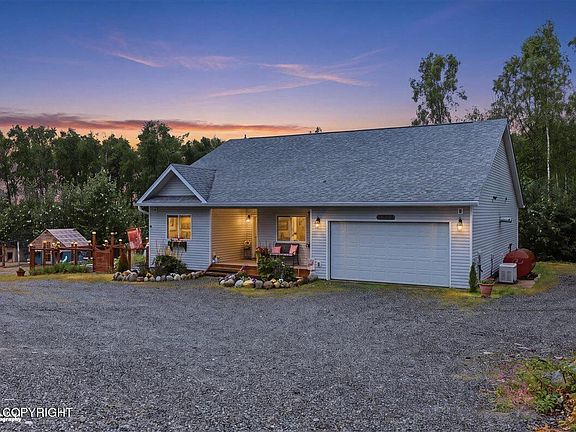3rd image of 8905 N Mike Ardaw Rd