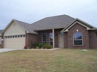 412 Apple Valley Dr, Fort Smith, AR 72908